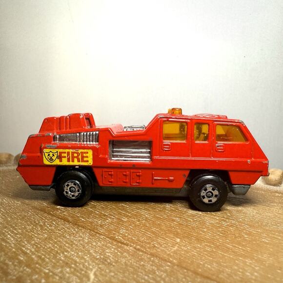 Vintage Die-Cast Lot of 10 Emergency & Utility Matchbox Vehicles - Police, Fire - Picture 3 of 16